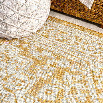 Sinjuri Medallion Textured Weave Indoor/outdoor Runner Rug